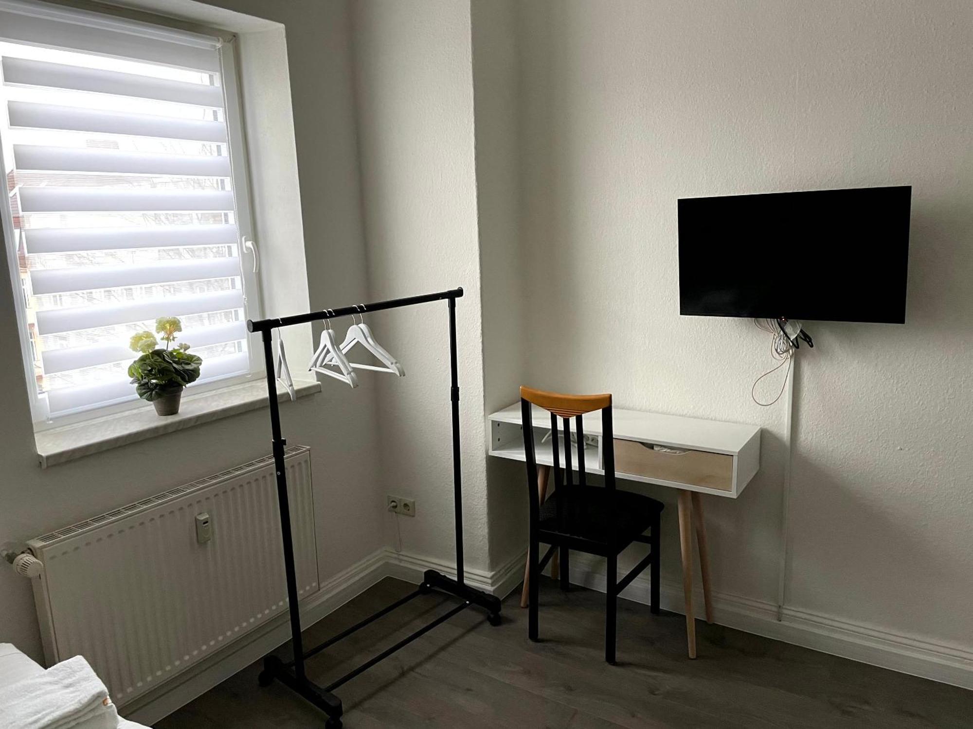 Modernes Apartment Mit 2 Schlafzimmern Und Privatparkplatz Nahe Innenstadt Neumünster Kültér fotó