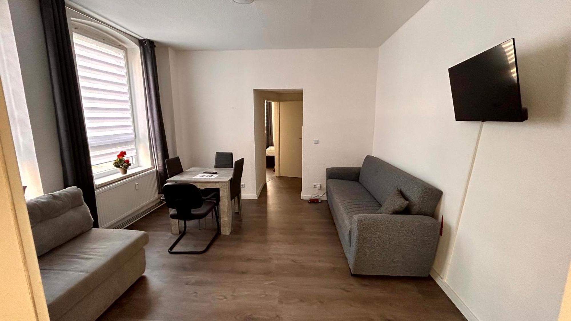 Modernes Apartment Mit 2 Schlafzimmern Und Privatparkplatz Nahe Innenstadt Neumünster Kültér fotó
